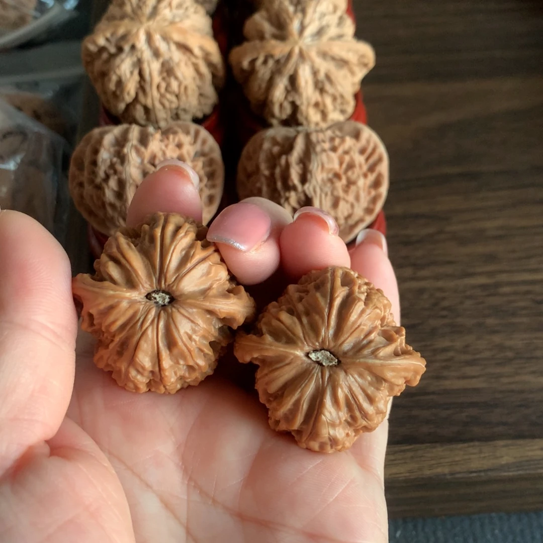 文玩核桃吊坠?****?磨盘100