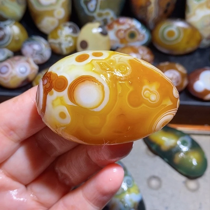 未镶嵌玛瑙/玉髓珠宝半成品44