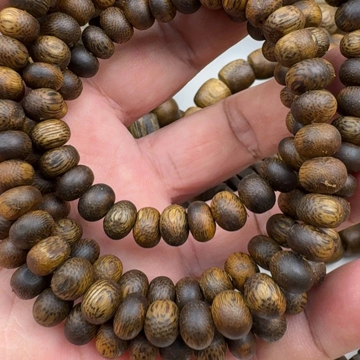 吃***的沉香手串张勺子手串26克