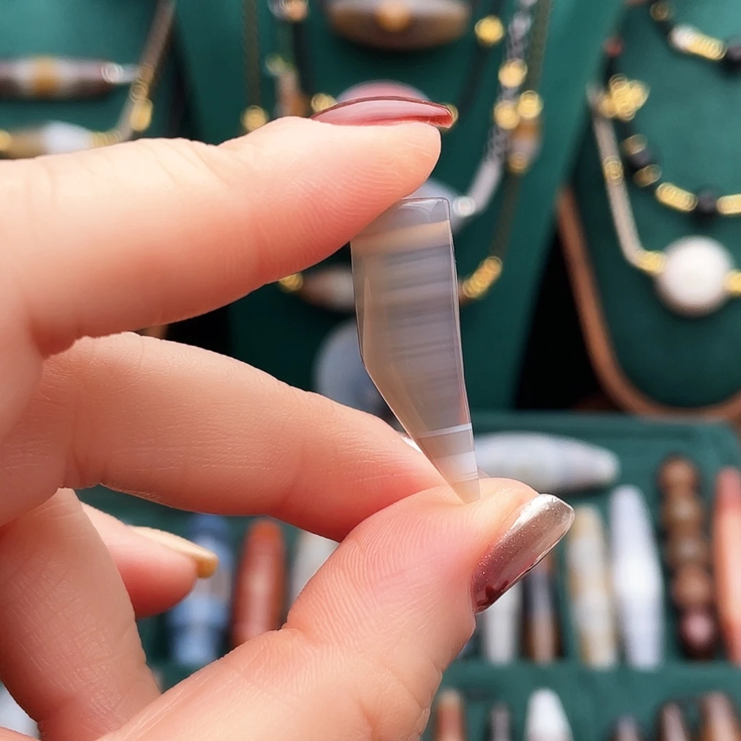 玛瑙/玉髓未镶嵌珠宝半成品