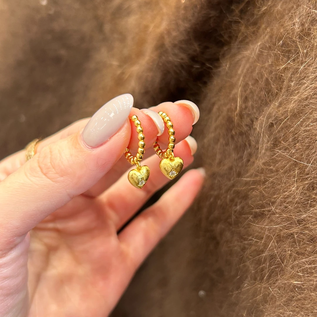 925银莫桑石耳饰 拉丝爱心耳扣 轻奢气质大众