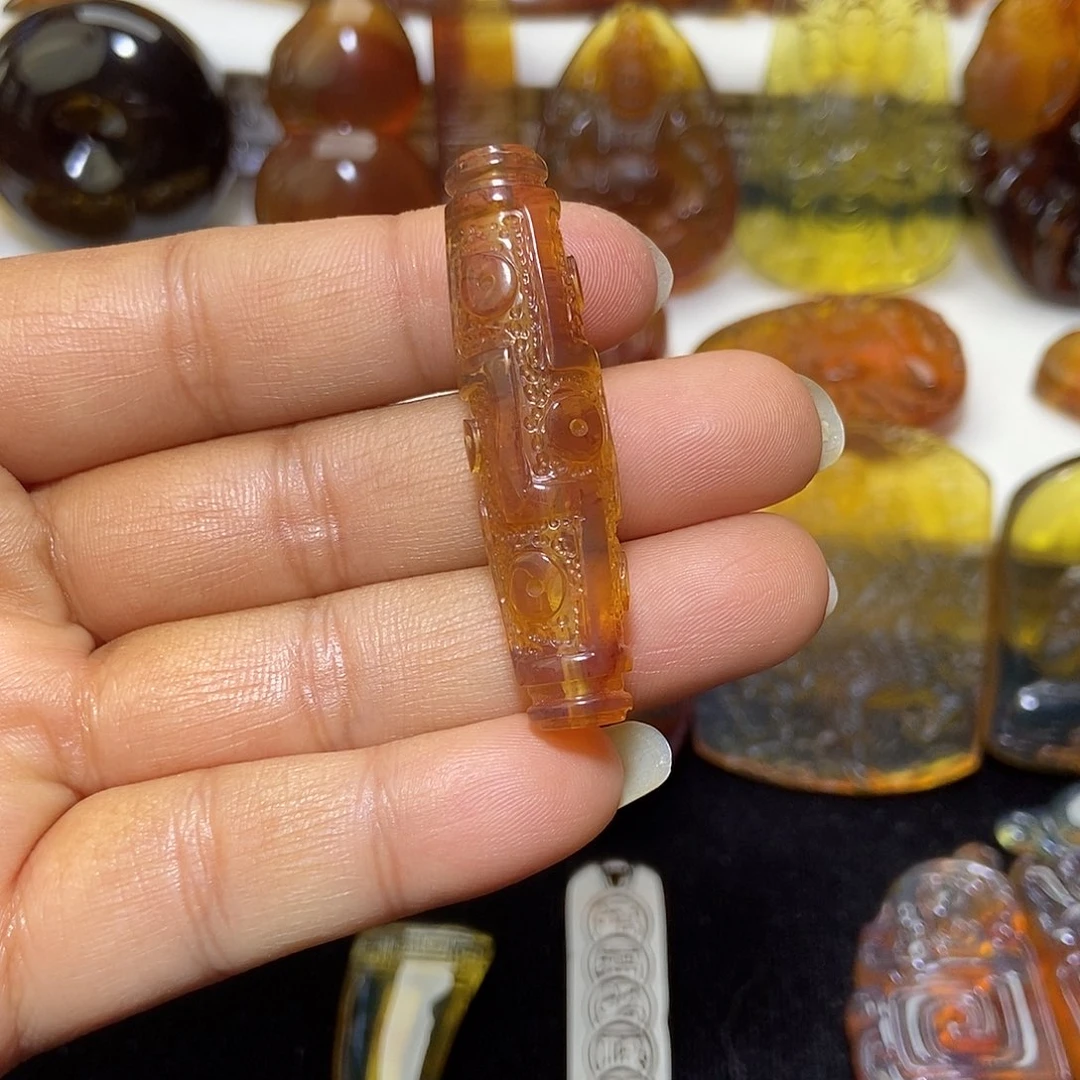 琥珀未镶嵌颈饰缅甸天然琥珀吊坠