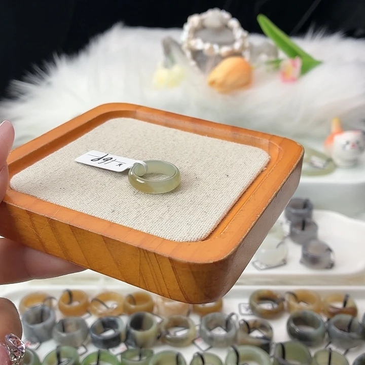 和田玉（糖玉）未镶嵌戒指t66一口糖细条直径16.1不退换