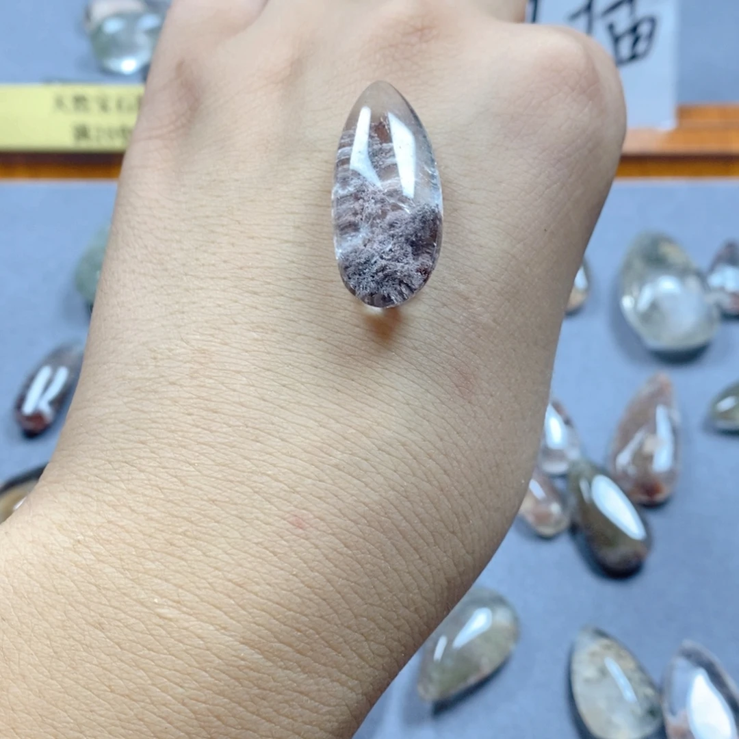 颈饰水晶未镶嵌9。