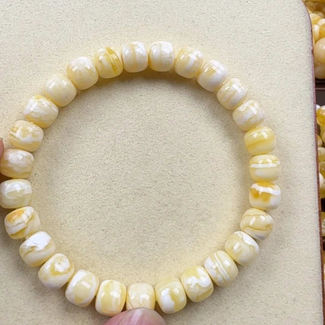 琥珀手链未镶嵌森****块