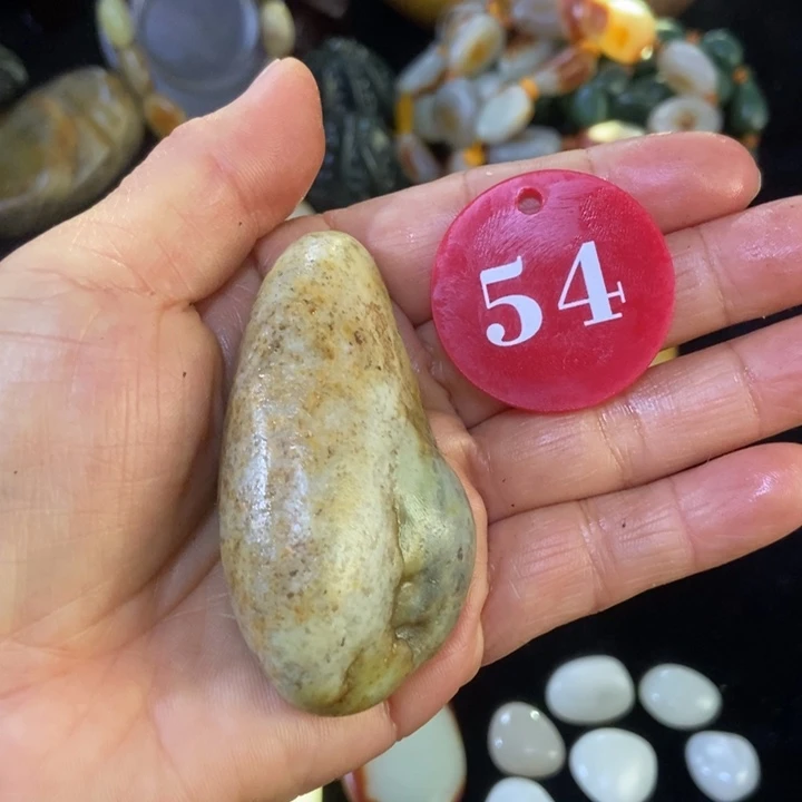 和田玉（糖玉）未镶嵌挂件