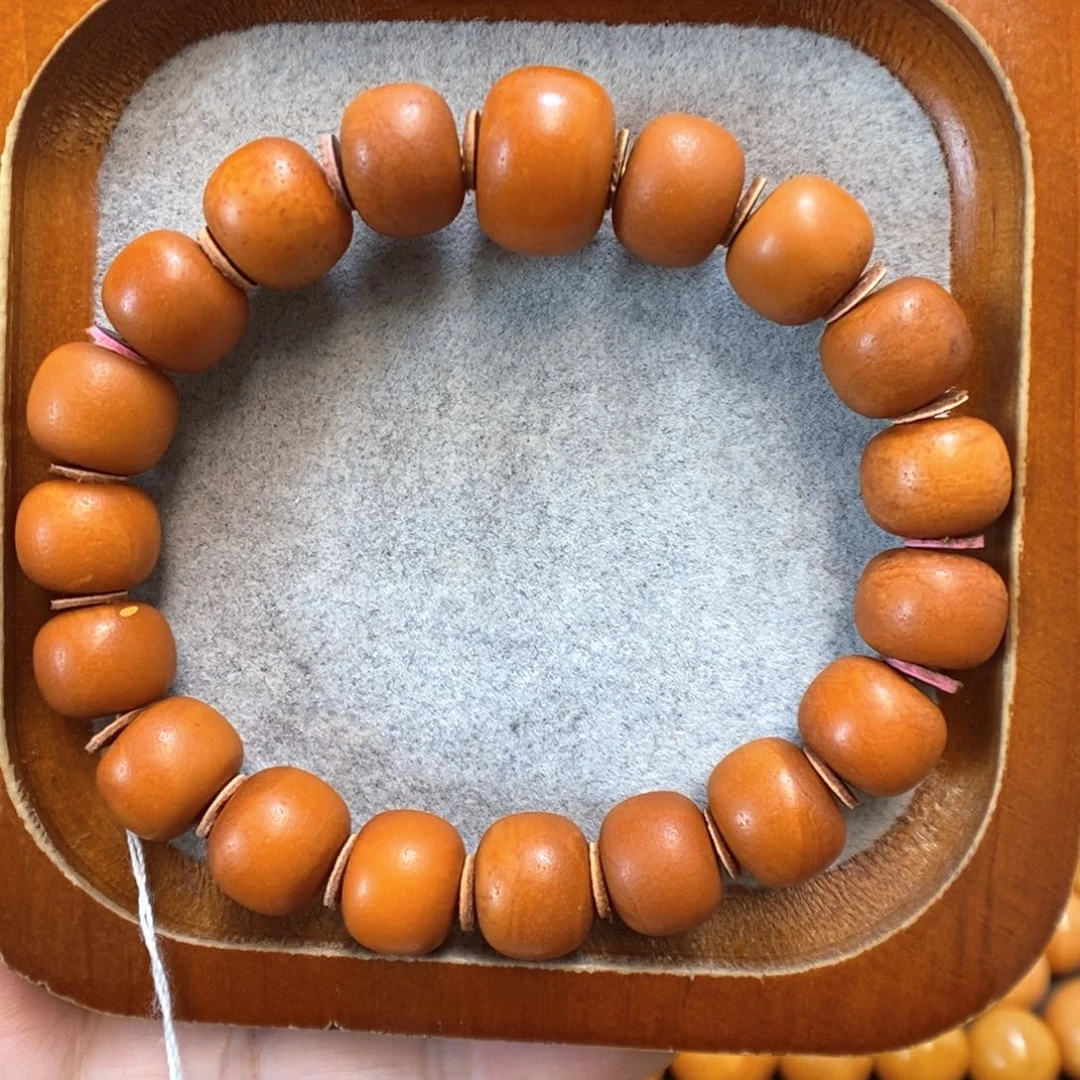 未镶嵌蜜蜡手串蜜蜡