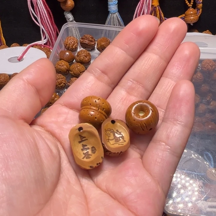 宫***羽桃核手串片两个葫芦平安扣俩