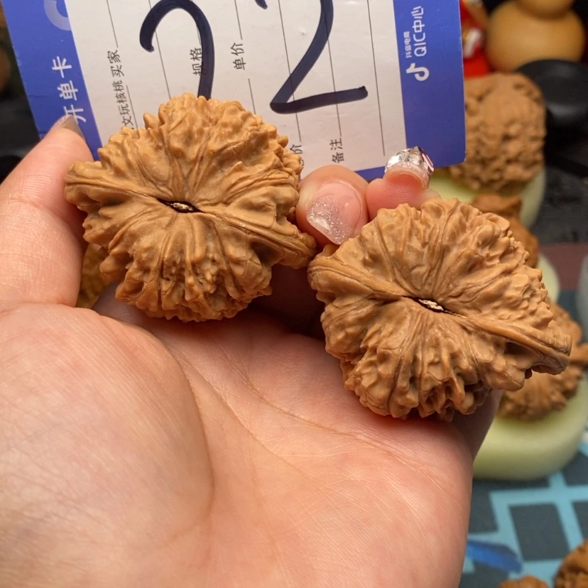 【闪购商品】文玩核桃把件文玩核桃22，全品48官帽