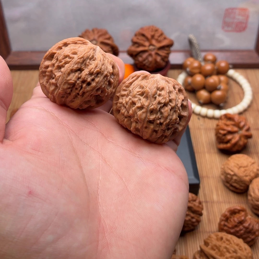 肖***吉文玩核桃吊坠全品磨盘