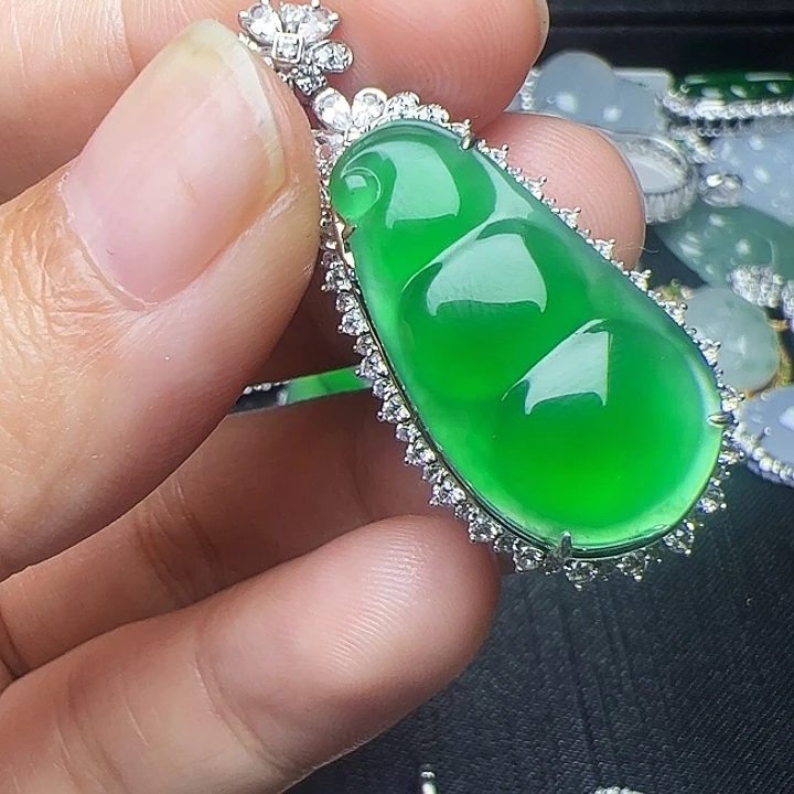翡翠18K金镶嵌吊坠(不含链)