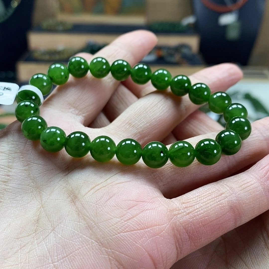 颈饰未镶嵌和田玉（碧玉）8mm辣绿