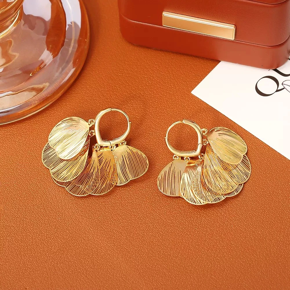 铜合金耳饰 AL6753 轻奢感拉丝镂空蝶翼灵动感通勤百搭耳环