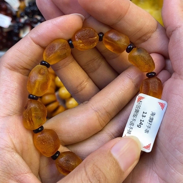 琥珀未镶嵌珠宝奇石