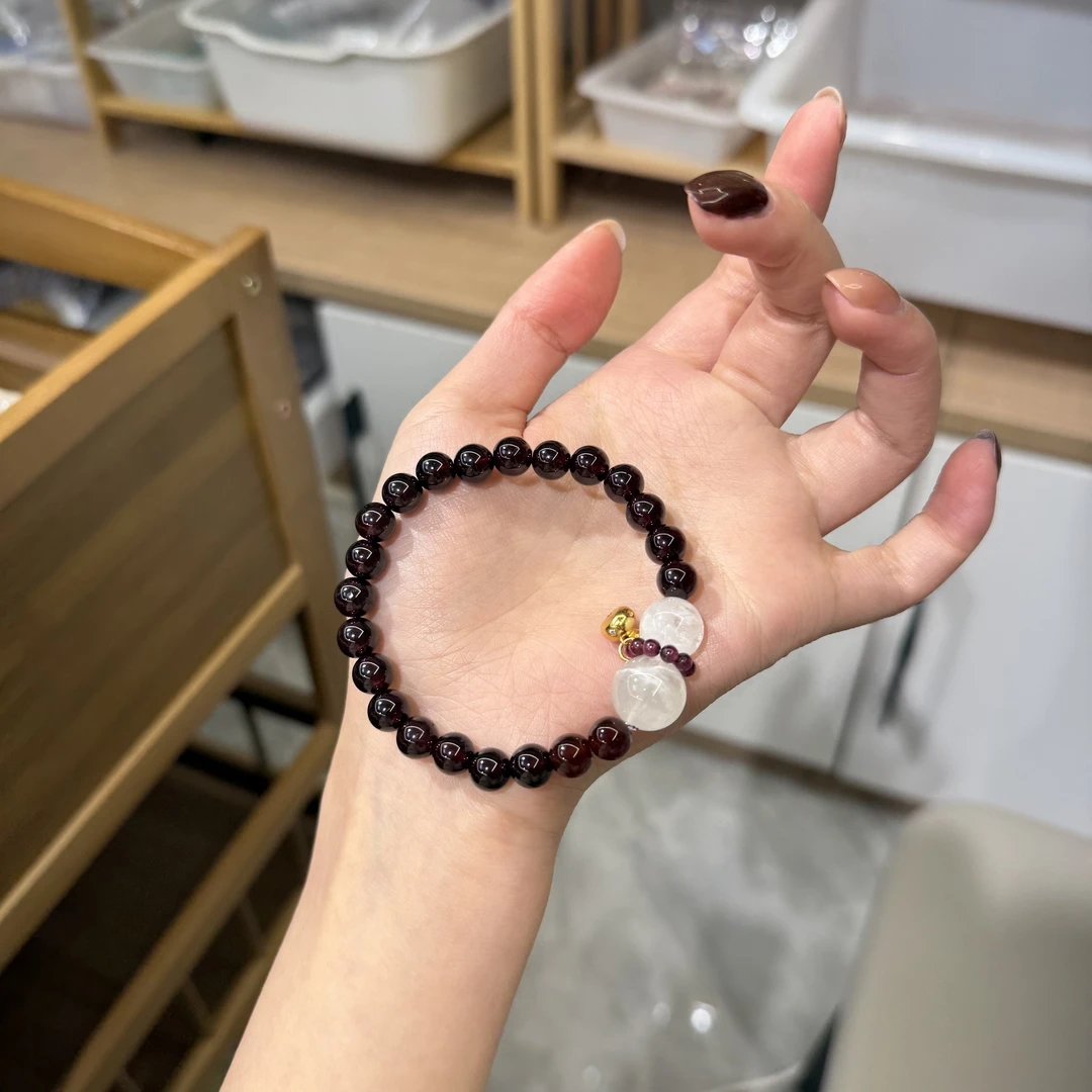 *石榴雪人*天然雪花幽灵石榴石手串 多样性发其一