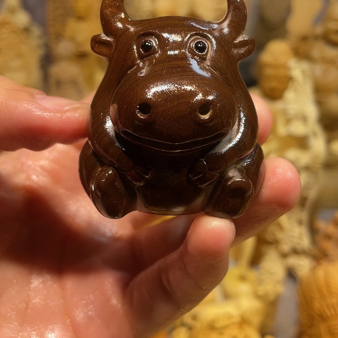 黄杨木紫光檀小牛