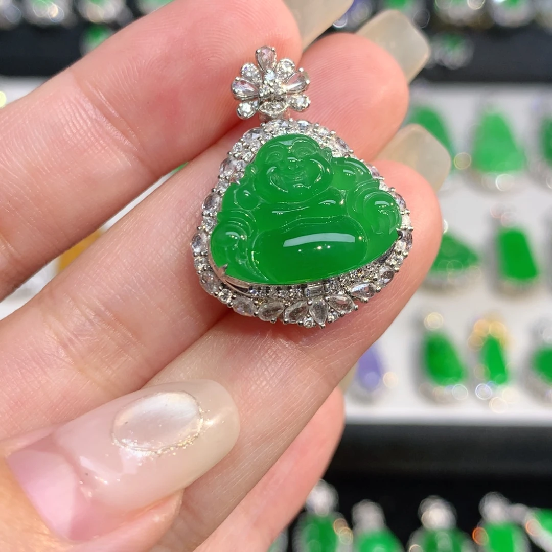 翡翠18K金镶嵌颈饰