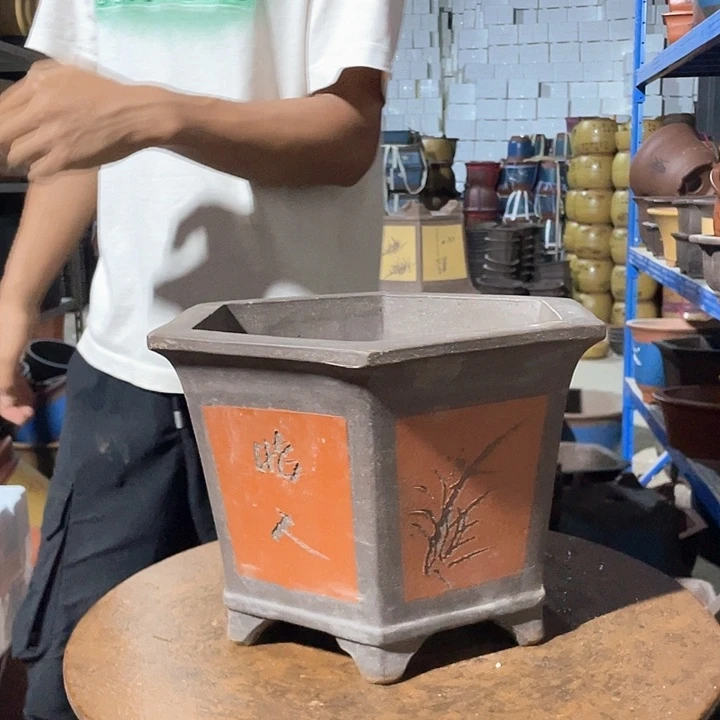 32红色六方花盆花盆