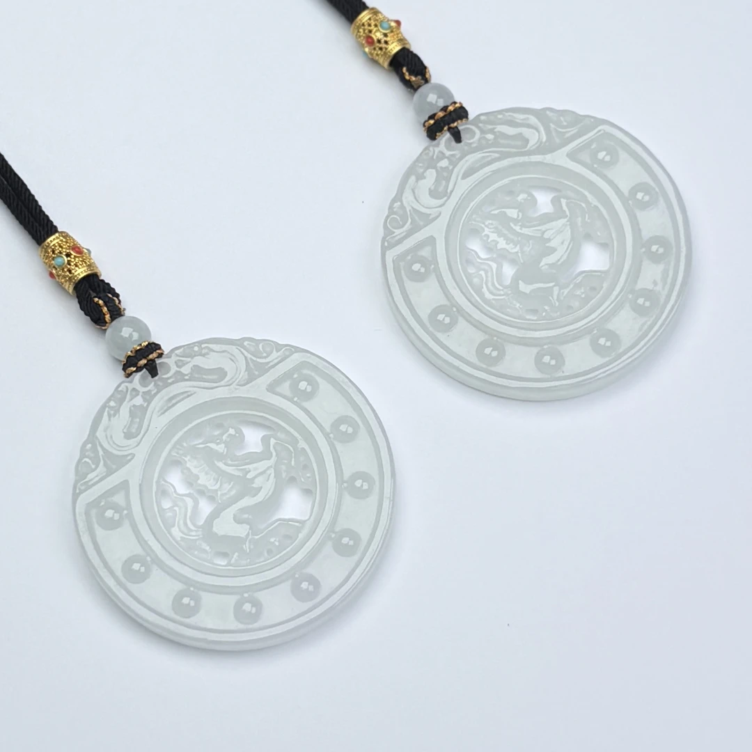 300126/天然缅甸翡翠A货时来运转   多样性一件发