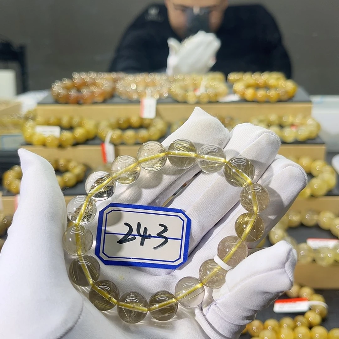 水晶手链未镶嵌文****）晶莹剔透