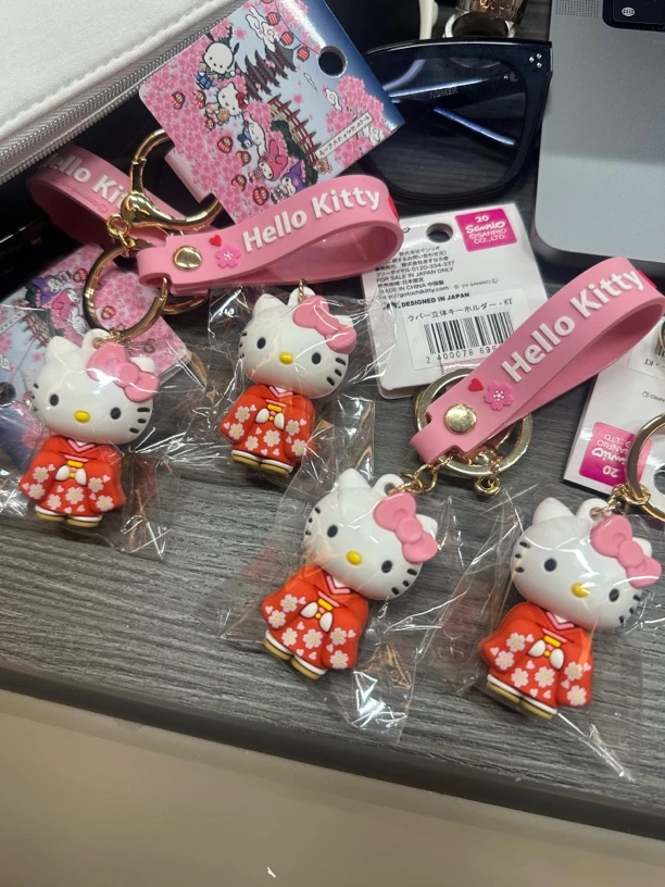 全新未使用  【京都限定】和服hello kitty樱花季钥匙扣/全新带吊