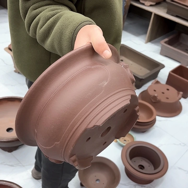 紫砂花盆紫砂的颜色很好看呀