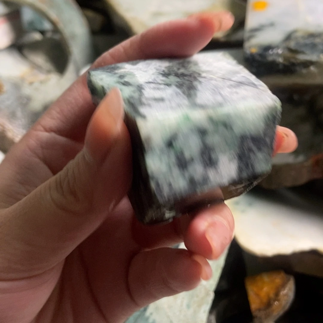 翡翠未镶嵌挂件天然翡翠