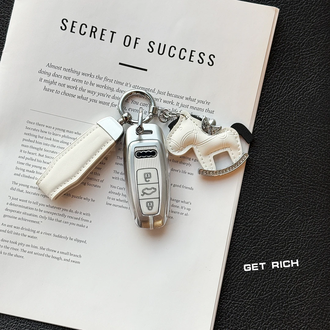 适用新奥迪A4L/A5/A6L/A3L/Q3/Q5L/Q7Q8/Q2L/A8L钥匙套壳扣女高档