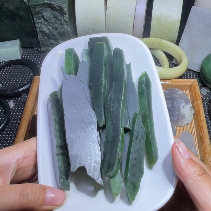 未镶嵌和田玉珠宝半成品