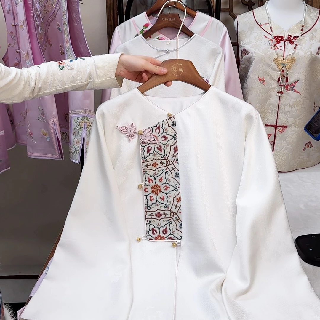 刺绣真丝真丝白色斜襟一物一件