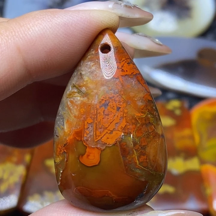玛瑙/玉髓颈饰未镶嵌