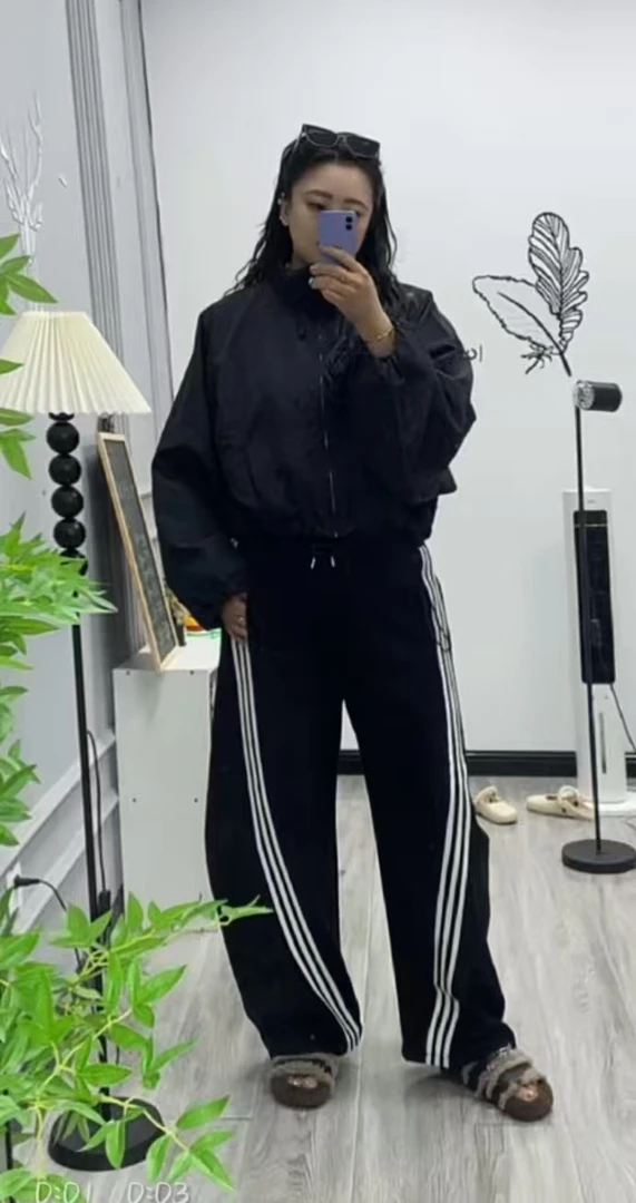 王美丽专享大码定制港风巨显瘦欧货弯刀运动卫裤8867
