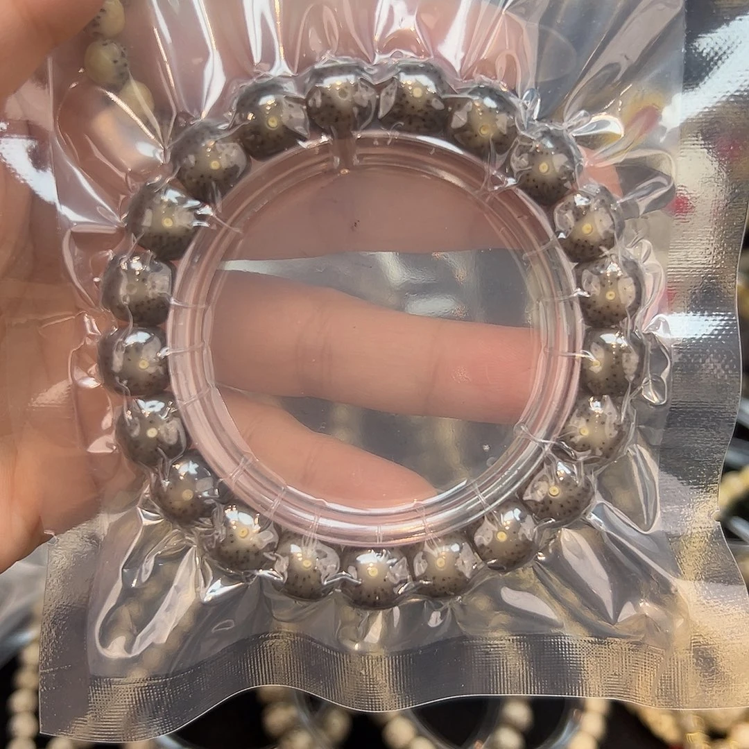 人***言吊坠星月菩提11*10 黑冰糯冰单圈头条