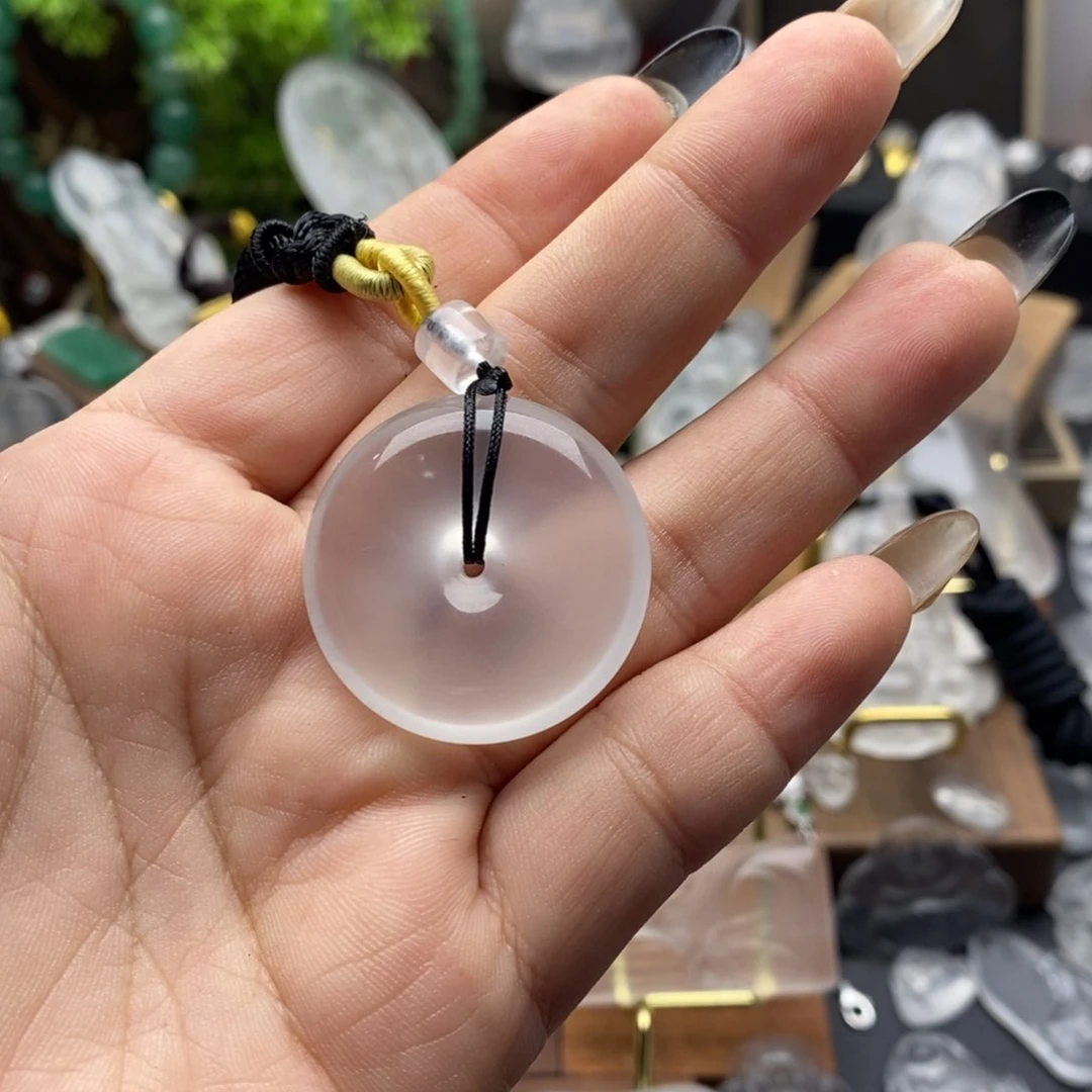 石英质玉颈饰未镶嵌吴*胜