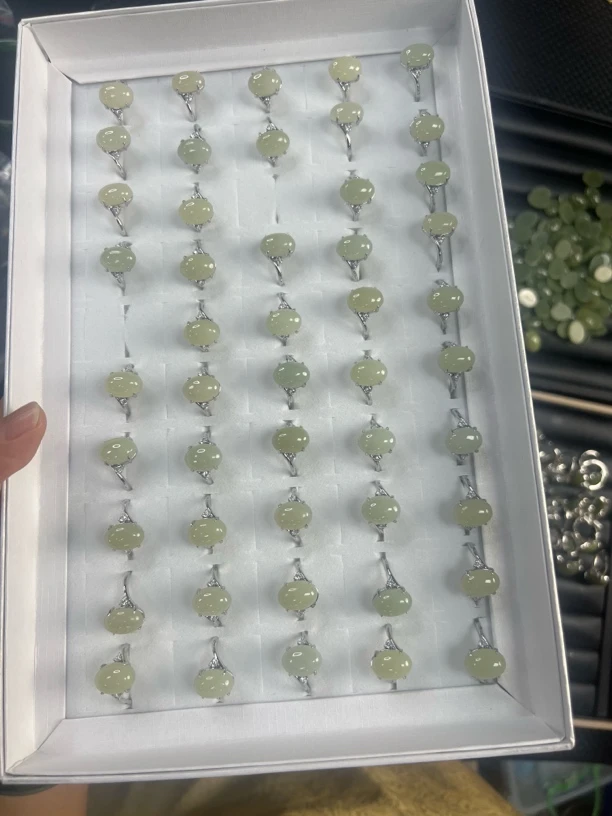 14*10和田玉戒指付姐甄选发一个