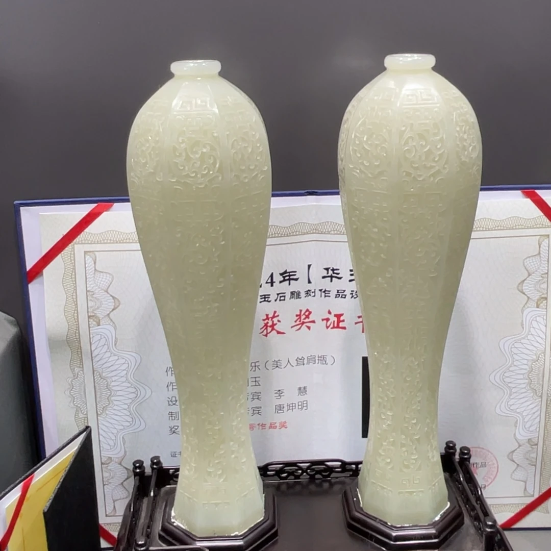 未镶嵌和田玉摆件