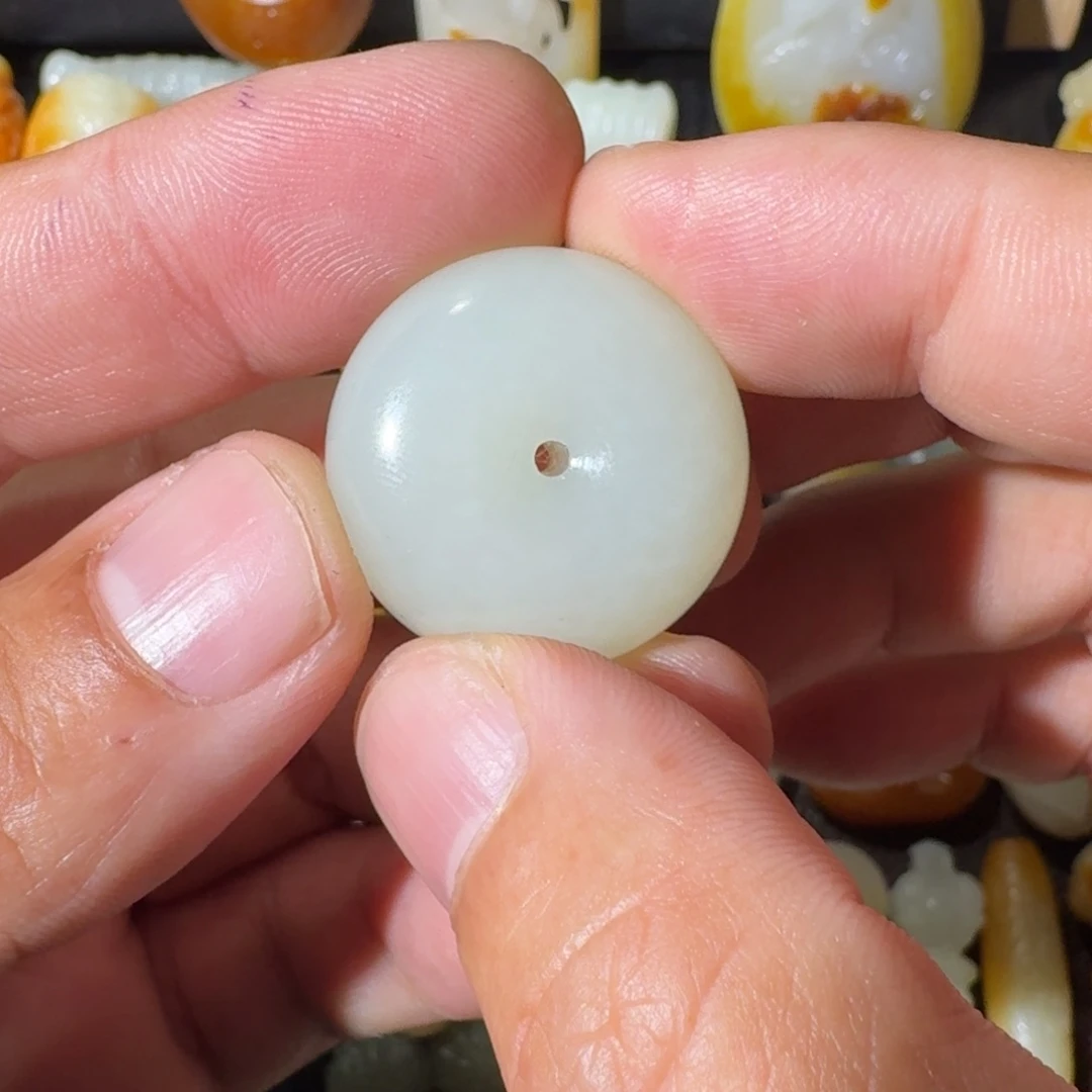 认***识和田玉未镶嵌挂件