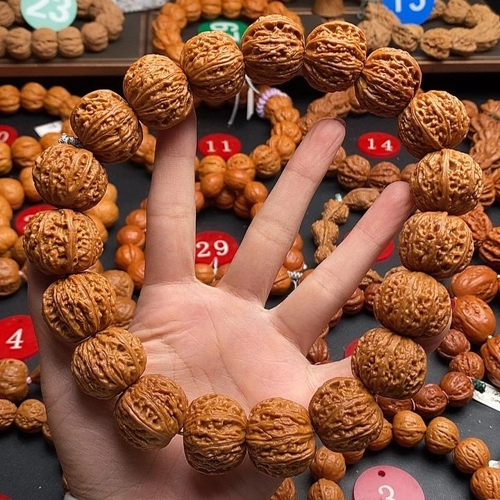 手串文玩核桃霸王