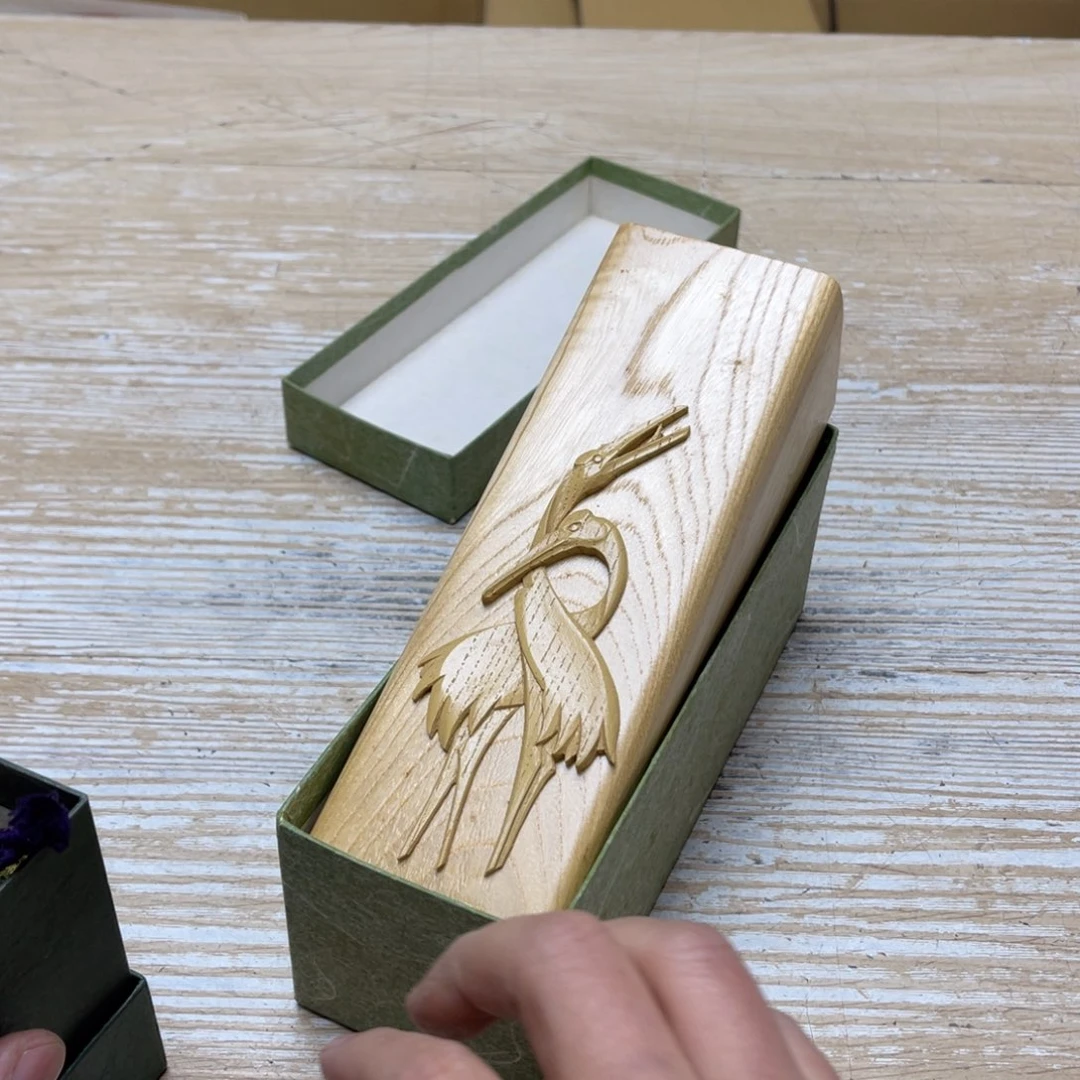 瓷片小*。密密麻麻的小故事和