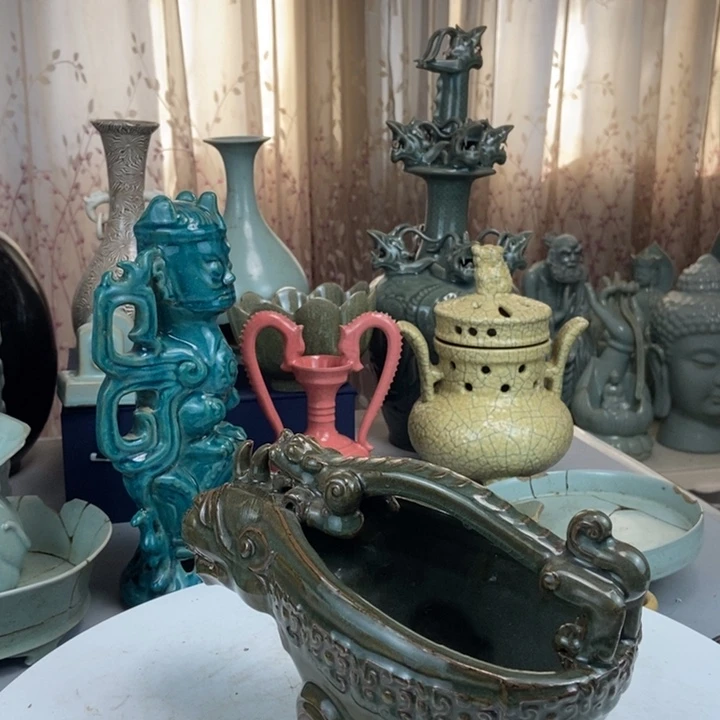 龙泉窑梅子青釉分酒器