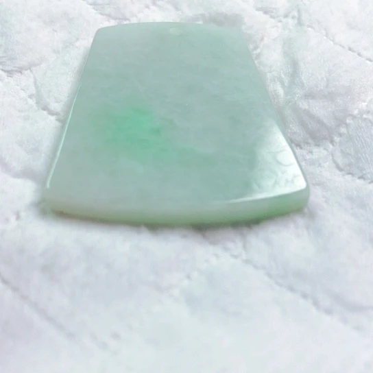 翡翠颈饰未镶嵌选****?吊坠