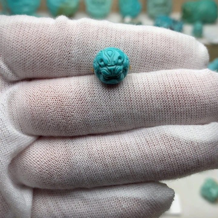 绿松石未镶嵌珠宝奇石