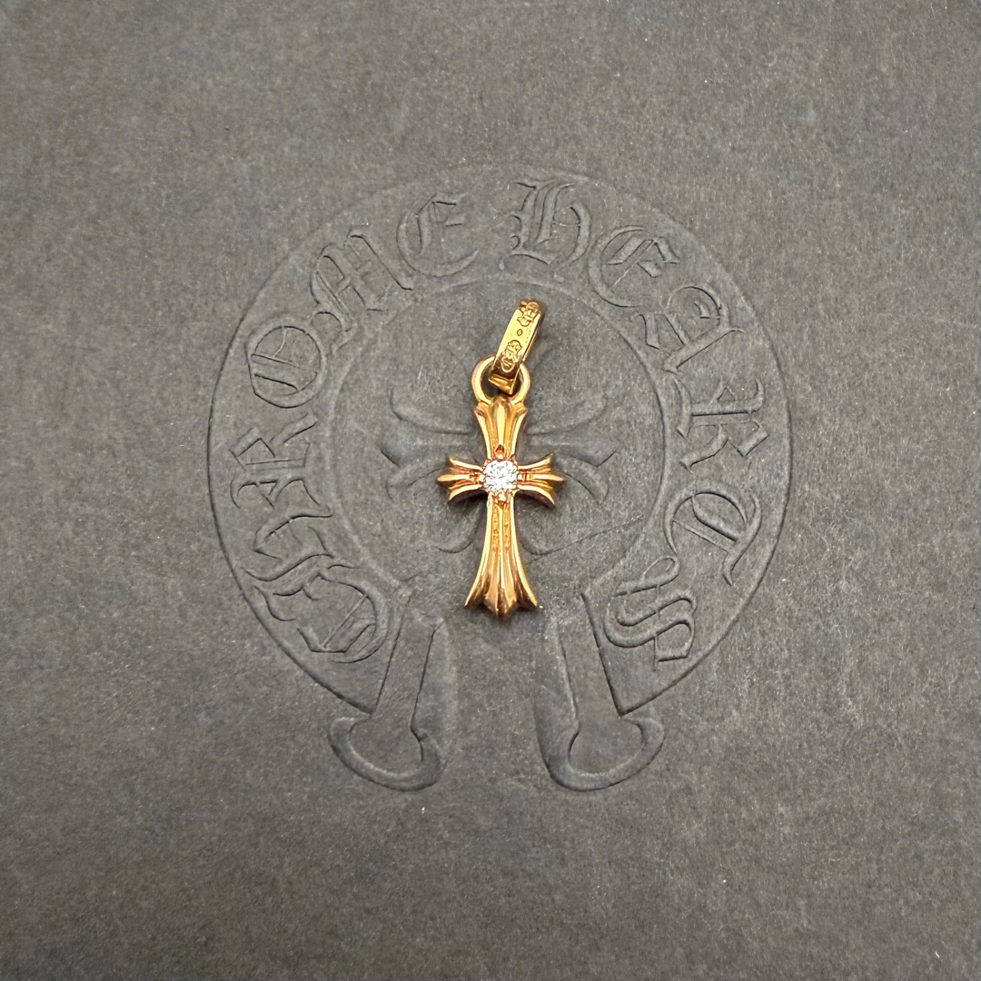 合金吊坠 Chrome Hearts 金单白钻babyfat吊坠