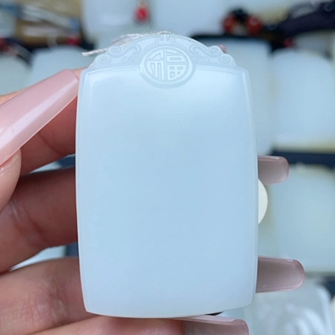 【闪购商品】颈饰未镶嵌和田玉