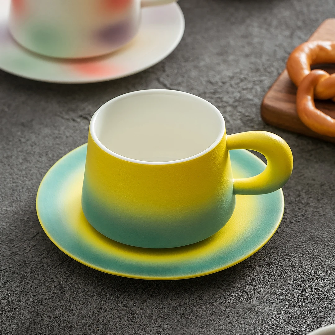 陶瓷咖啡杯碟套装2025新款高级感精致好看的小清新喝水杯子马克杯