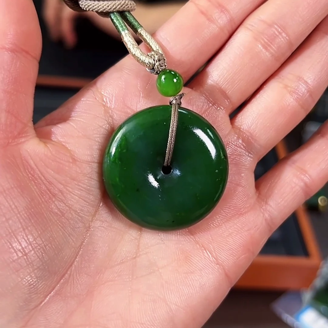 和田玉（碧玉）未镶嵌颈饰