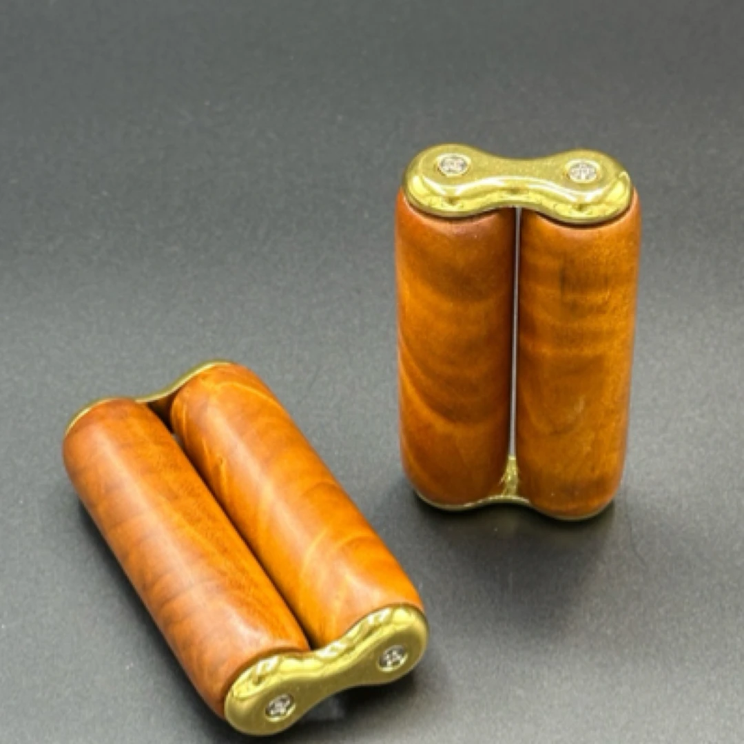 金丝楠木手把件（水波纹）