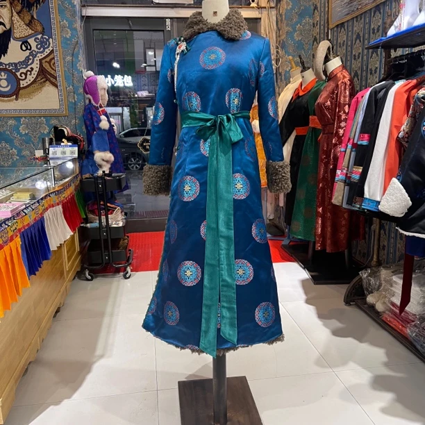 长款女士大衣 蒙古元素 现货