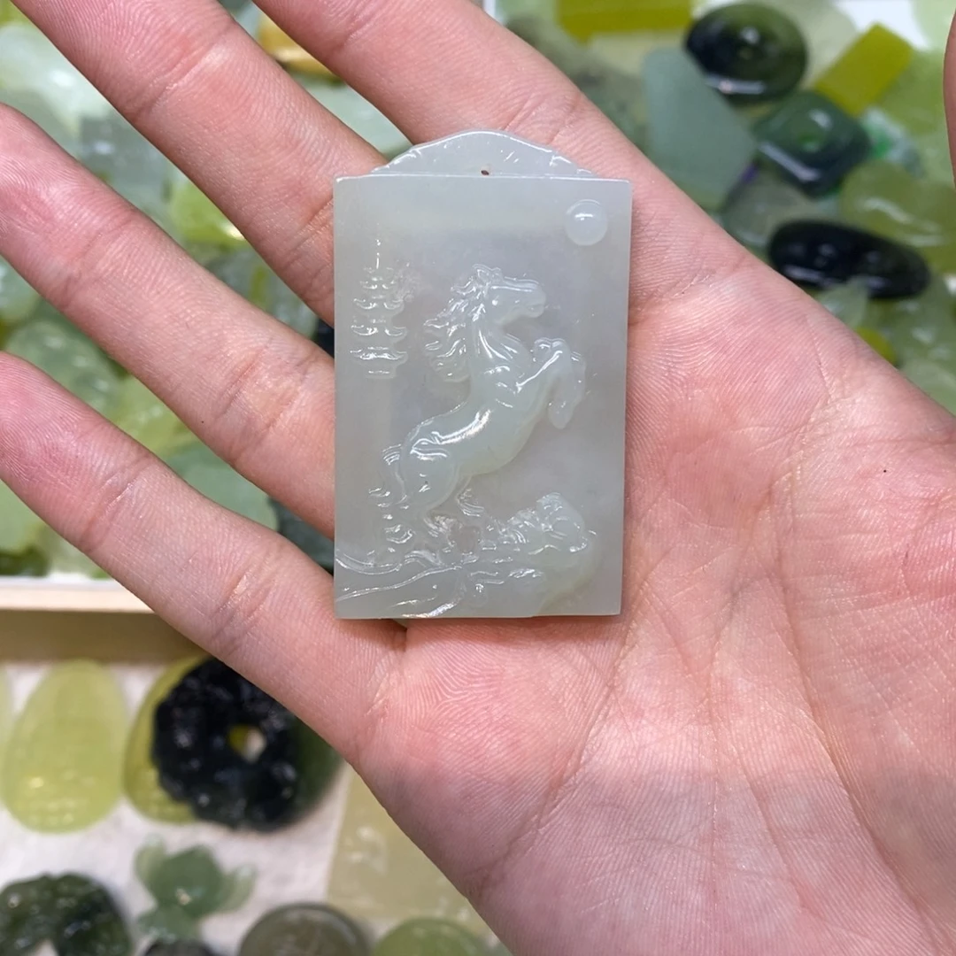 岫玉未镶嵌吊坠(不含链)