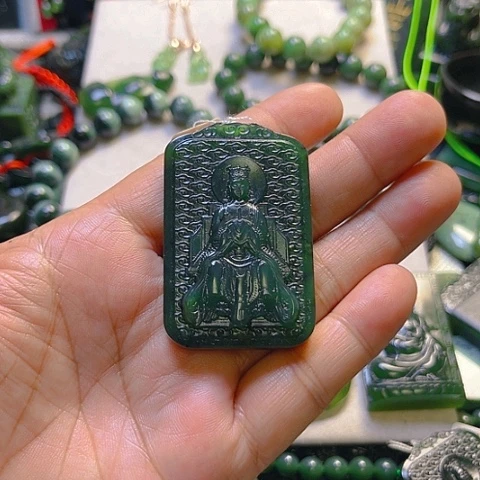 蛇纹石玉颈饰未镶嵌恭**喜